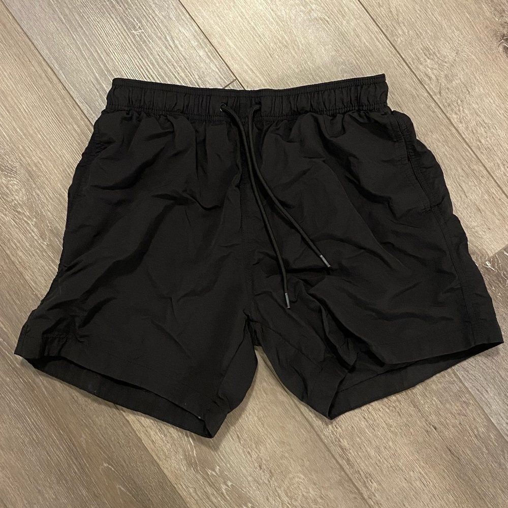 Black Swim Shorts 6”